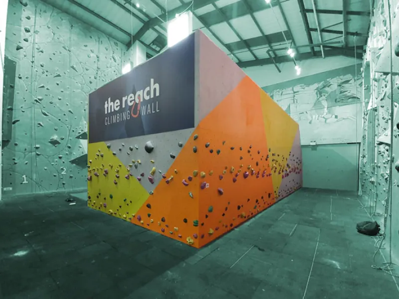 Traverse Wall
